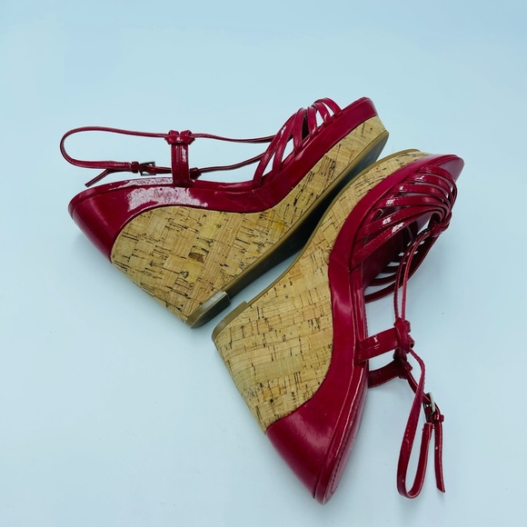 Aldo Red Patent Leather Mullti Strap Cork Sandal heel Wedges - Picture 9 of 10
